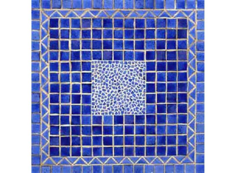 Mesa de mosaico y forja azul