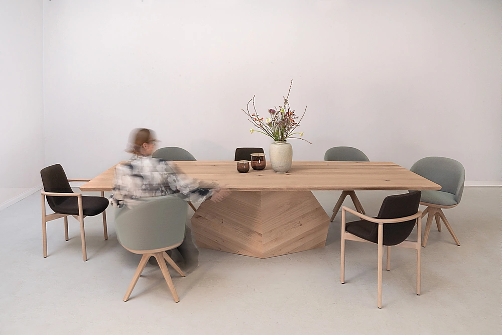 Mesa de madera maciza CIMA de Rodam (5)